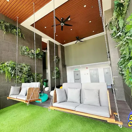 5 Star Comfort Riveria City Kl Sentral 4 Pax Infinity Pool Kuala Lumpur Exterior photo