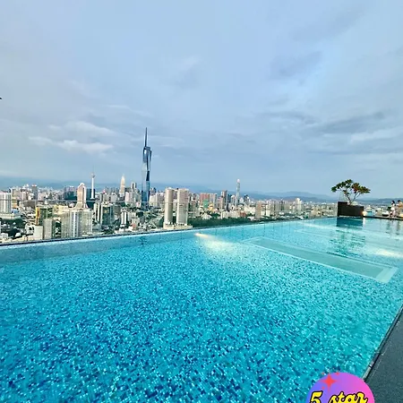 5 Star Comfort Riveria City Kl Sentral 4 Pax Infinity Pool Kuala Lumpur Exterior photo