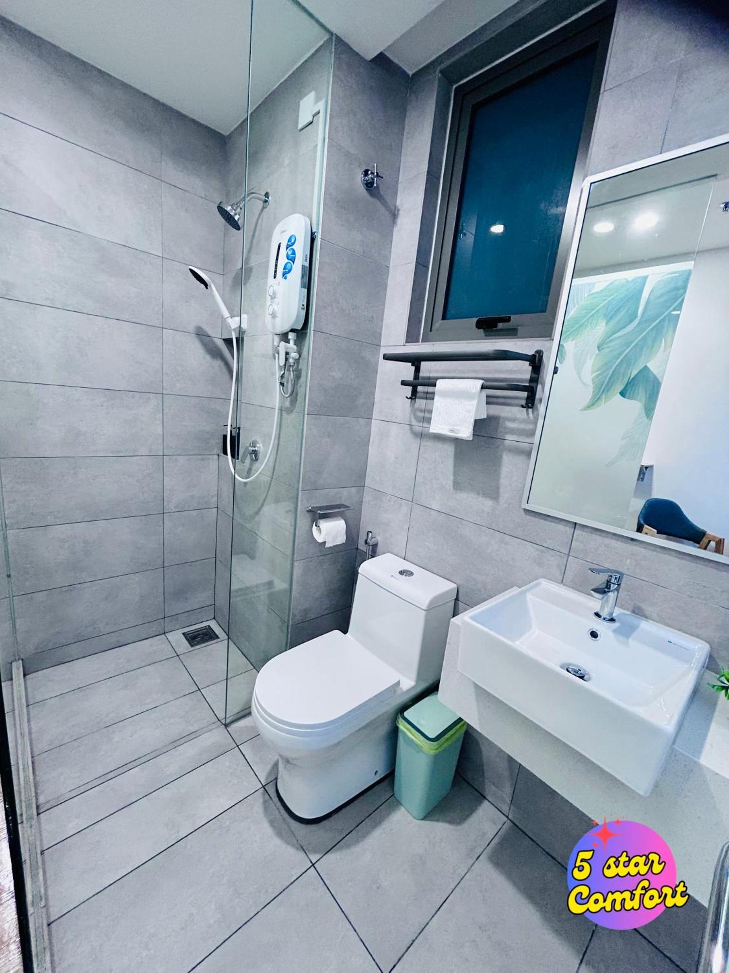 5 Star Comfort Riveria Kl Sentral 4 Pax Infinity Pool Apartment